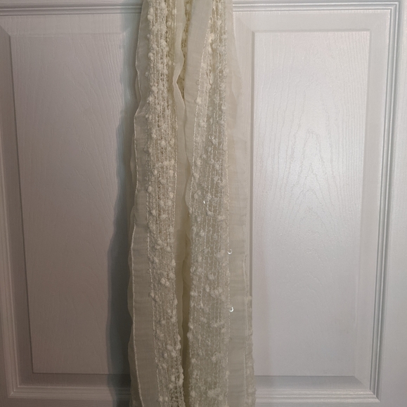 Lace scarf - Picture 1 of 2